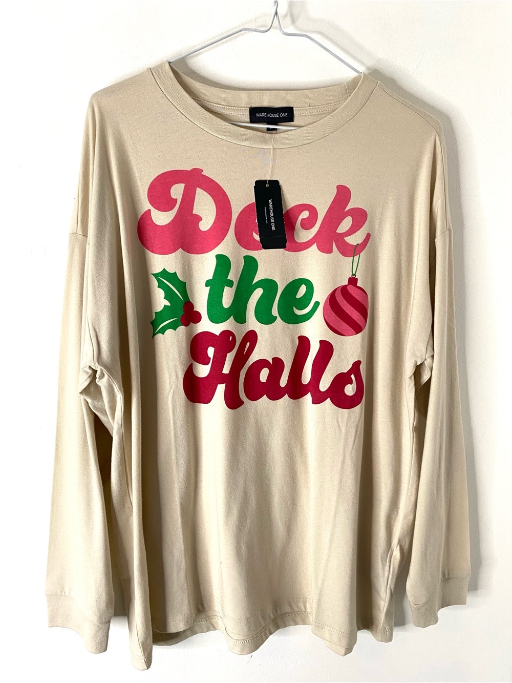 Deck the Halls Christmas Graphic Long Sleeve Tee NWT Warehouse One